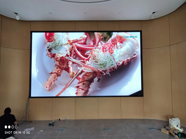 尖草坪会议室p2室内led大屏